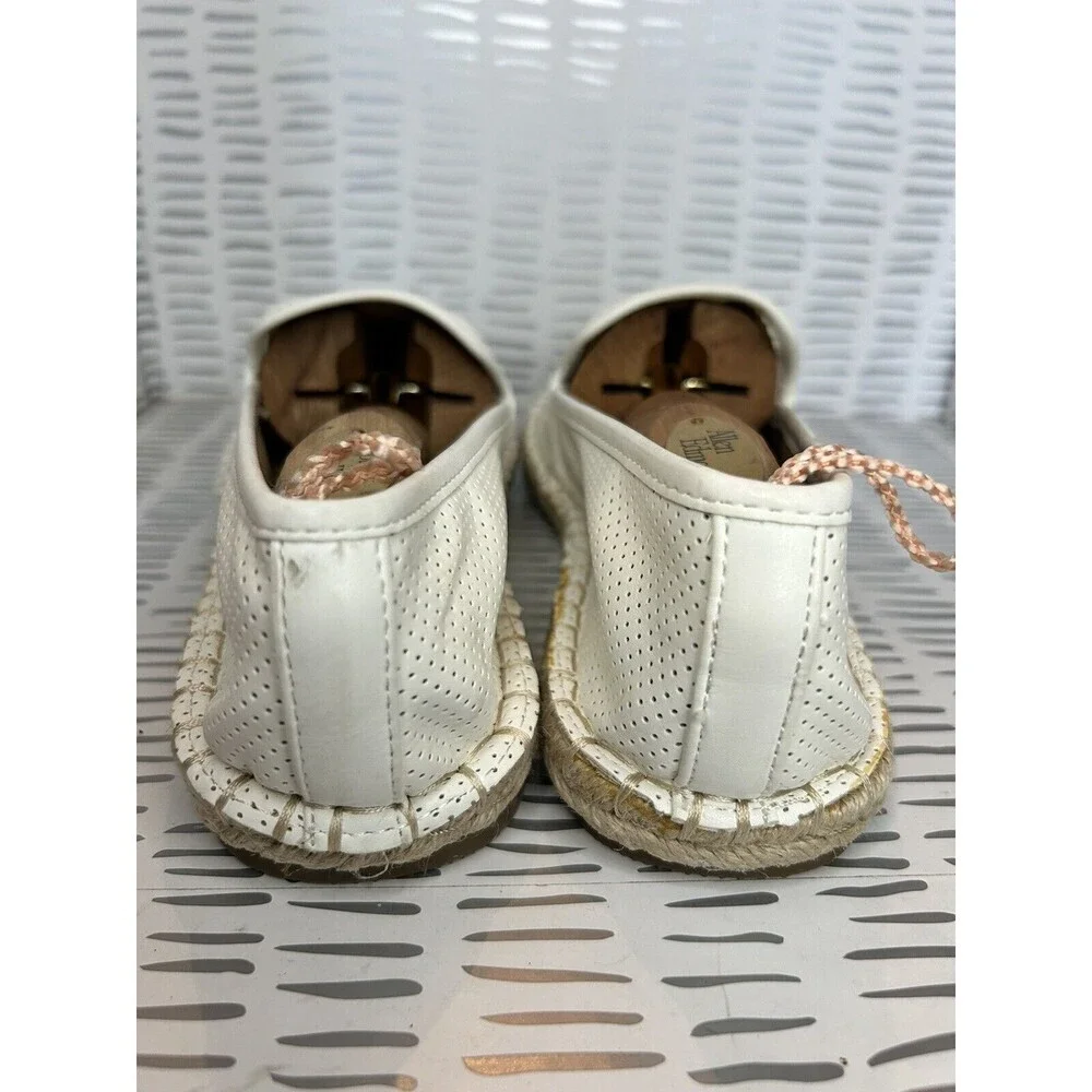 Time And Tru White Perforated Closed‎ Toe Espadrilles Women’s Size 9